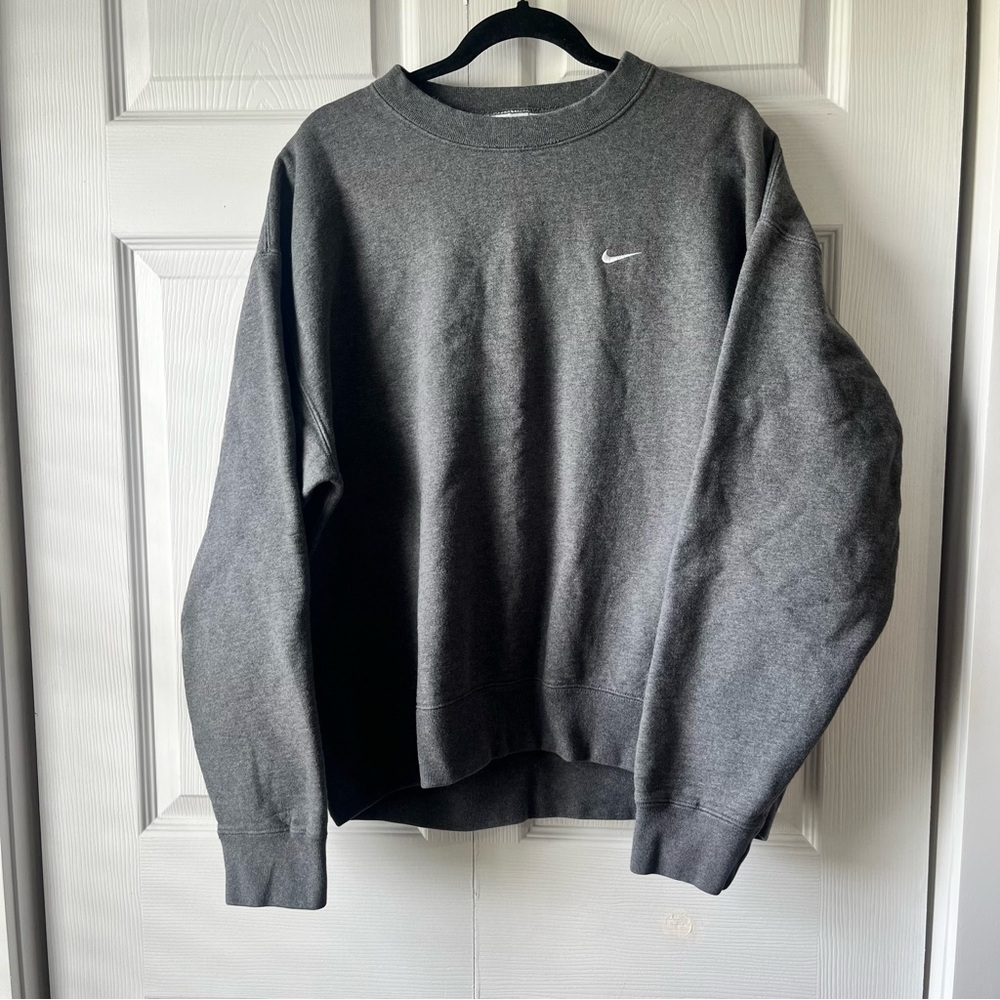 Nike NikeLab NRG Solo Swoosh Washed Crewneck Sweatshirt CZ5353-071 Size L Grey